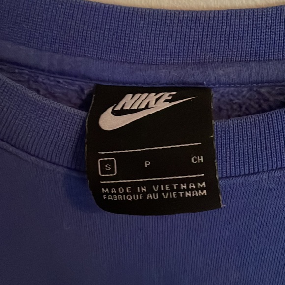 Size small vintage 2000s nike sweat shirt - Picture 2 of 2